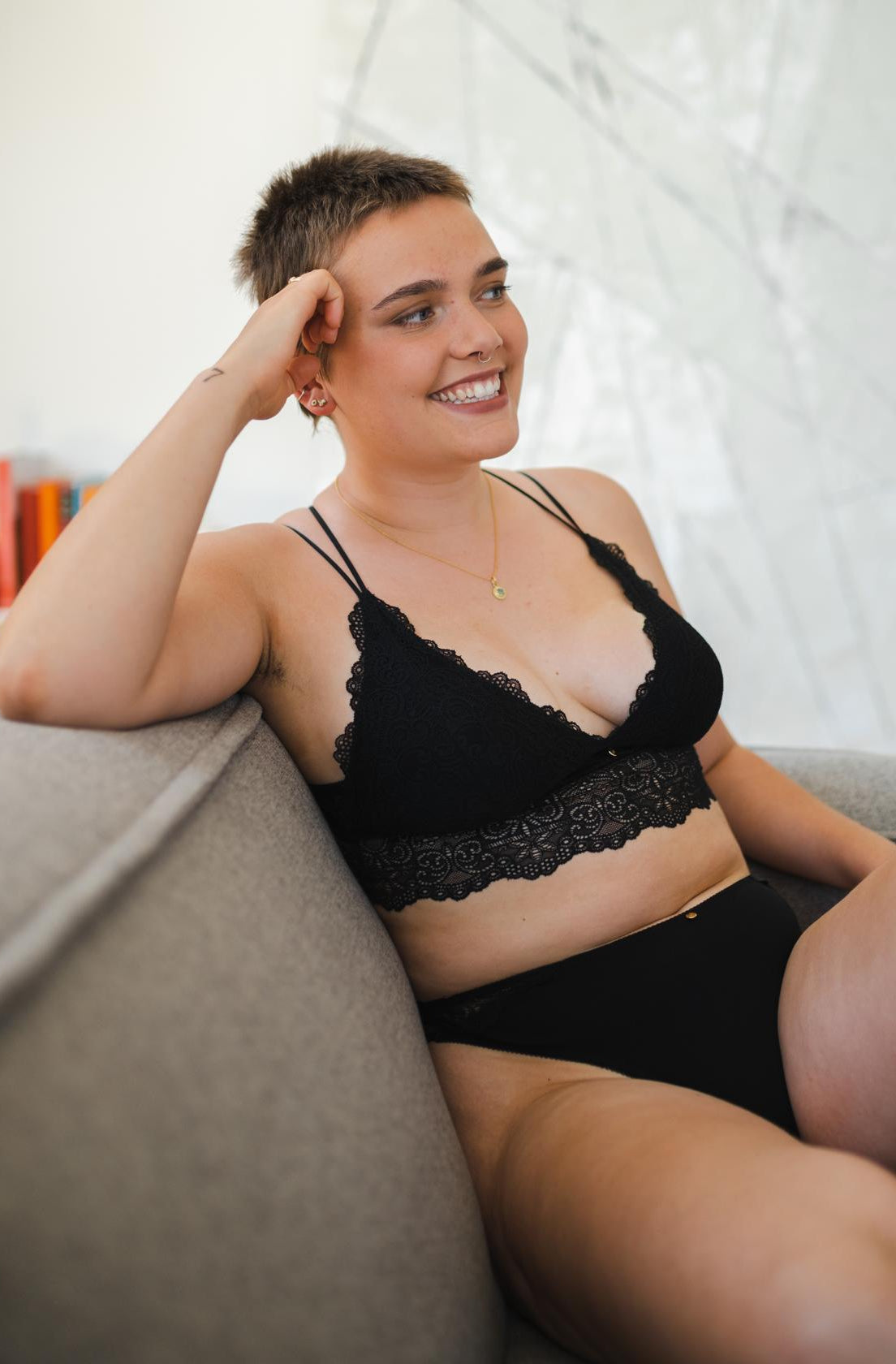 Geschenk für Freundin BH schwarz Johane Spitzentop nachhaltig