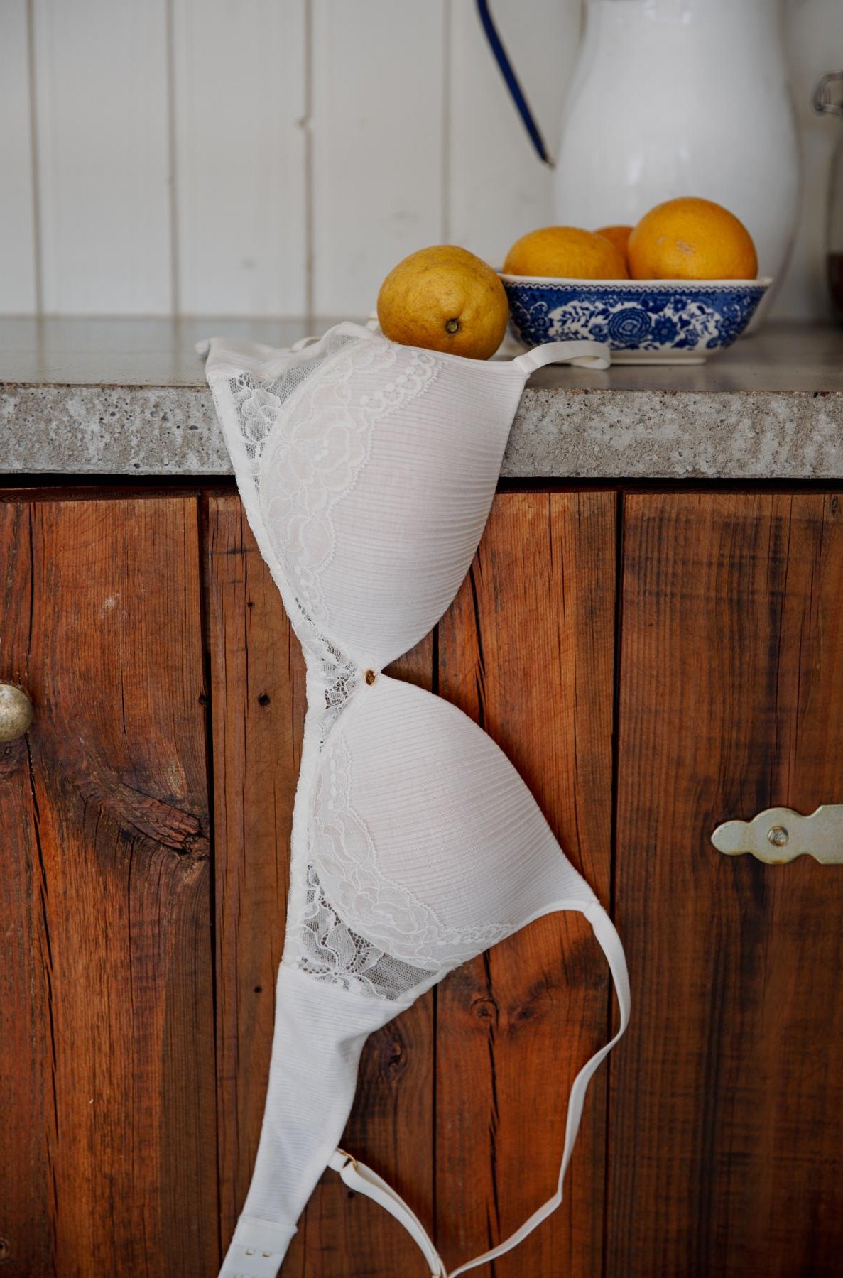weißer Tencel-BH mit Spitze aus Softschalen