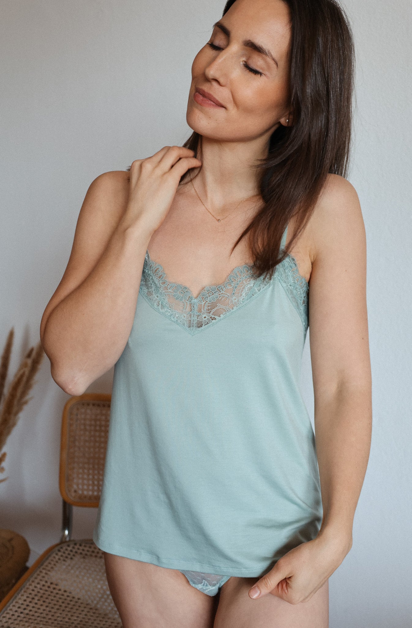 Camisole faires Top Oberteil mintgrün Spitze nachhaltige Herstellung