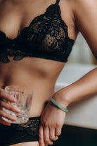 sexy Bralette mit transparenter Spitze schwarz Coco Malou feminine Spitzenunterwäsche fair eco