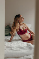 rote Unterwäsche zu Silvester tragen Glück im neuen Jahr als Geschenk Freundin Coco Malou