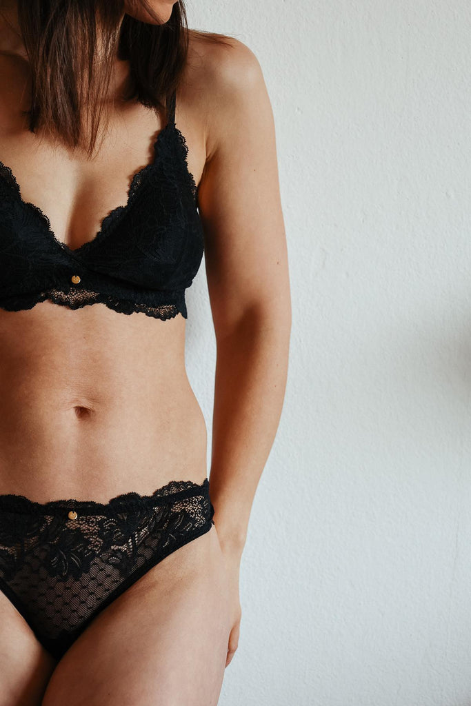 nachhaltige Unterwäsche von Coco Malou fair fashion Pads bügellos schwarz Spitze